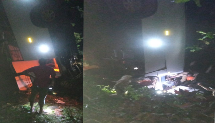 Road Accident: കണ്ണൂരിൽ നാടകസംഘം സഞ്ചരിച്ച മിനി ബസ് മറിഞ്ഞ് രണ്ടുപേർക്ക് ദാരുണാന്ത്യം! Road Accident: കണ്ണൂരിൽ നാടകസംഘം സഞ്ചരിച്ച മിനി ബസ് മറിഞ്ഞ് രണ്ടുപേർക്ക് ദാരുണാന്ത്യം!