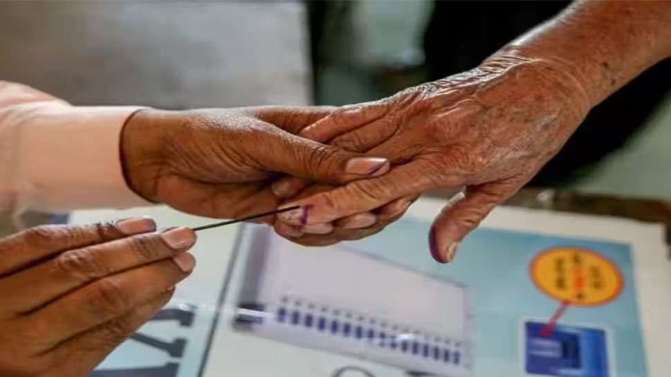 Assembly Elections 2024: മഹാരാഷ്ട്രയും ജാര്ഖണ്ഡും ഇന്ന് വിധിയെഴുതും; വോട്ടിംഗ് ആരംഭിച്ചു Assembly Elections 2024: മഹാരാഷ്ട്രയും ജാര്ഖണ്ഡും ഇന്ന് വിധിയെഴുതും; വോട്ടിംഗ് ആരംഭിച്ചു