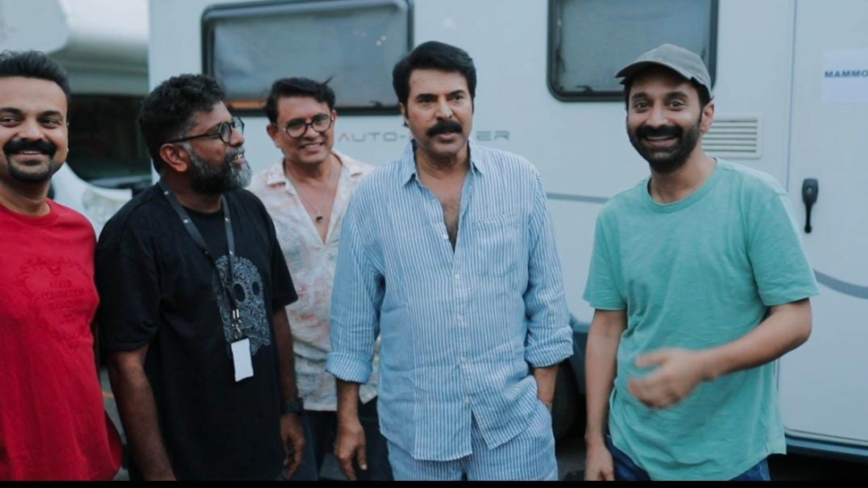 Mammootty Mohanlal Movie: മമ്മൂട്ടിയും മോഹൻലാലും വീണ്ടുമൊന്നിക്കുന്ന മലയാളത്തിന്റെ വമ്പൻ പ്രൊജക്റ്റിൽ ഫഹദും എത്തി Mammootty Mohanlal Movie: മമ്മൂട്ടിയും മോഹൻലാലും വീണ്ടുമൊന്നിക്കുന്ന മലയാളത്തിന്റെ വമ്പൻ പ്രൊജക്റ്റിൽ ഫഹദും എത്തി