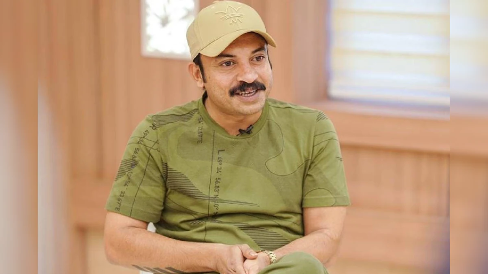 Soubin Shahir Income Tax Raid: സൗബിന് കുരുക്ക് മുറുകുന്നു; പറവ ഫിലിംസ് ഓഫീസിൽ വീണ്ടും ആദായ നികുതി വകുപ്പ് Soubin Shahir Income Tax Raid: സൗബിന് കുരുക്ക് മുറുകുന്നു; പറവ ഫിലിംസ് ഓഫീസിൽ വീണ്ടും ആദായ നികുതി വകുപ്പ്