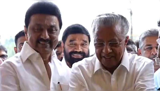 MK Stalin: സമത്വ സമൂഹം സ്ഥാപിക്കാൻ ഒന്നിച്ച് നിൽക്കാം ; തന്തൈ പെരിയാർ സ്മാരകം നാടിന് സമർപ്പിച്ച് സ്റ്റാലിൻ