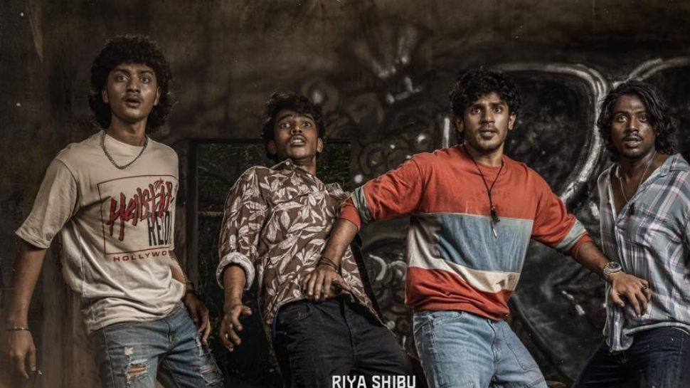 Mura Ott: തിയേറ്റർ കീഴടക്കിയ 'മുറ' ഇപ്പോൾ ഒടിടിയിൽ; എവിടെ കാണാം? Mura Ott: തിയേറ്റർ കീഴടക്കിയ 'മുറ' ഇപ്പോൾ ഒടിടിയിൽ; എവിടെ കാണാം?