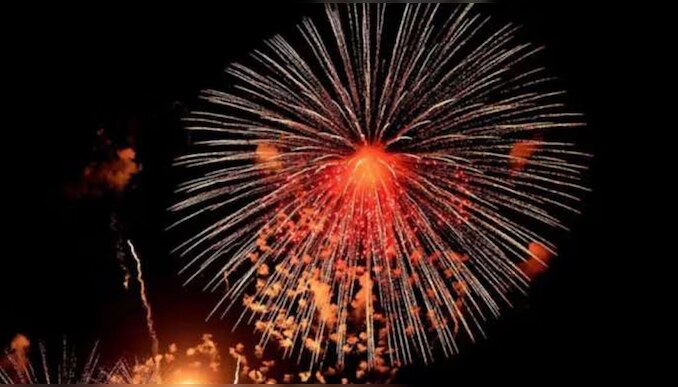 Paramekkavu Thiruvambady Vela Fireworks: പാറമേക്കാവ്, തിരുവമ്പാടി വേലകളുടെ വെടിക്കെട്ടിന് അനുമതി നിഷേധിച്ചു