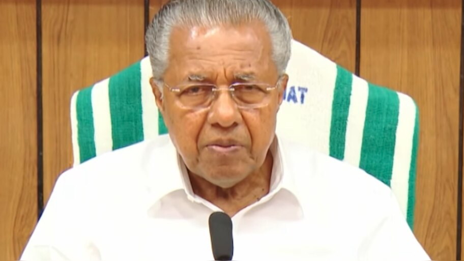 Happy New Year 2025: 'ഒറ്റക്കെട്ടായി മുന്നോട്ടു പോകാം, നാടിന്റെ നന്മയ്ക്കും പുരോഗതിയ്ക്കുമായി കൈകോർക്കാം'; പുതുവൽസരാശംസകൾ നേർന്ന് മുഖ്യമന്ത്രി