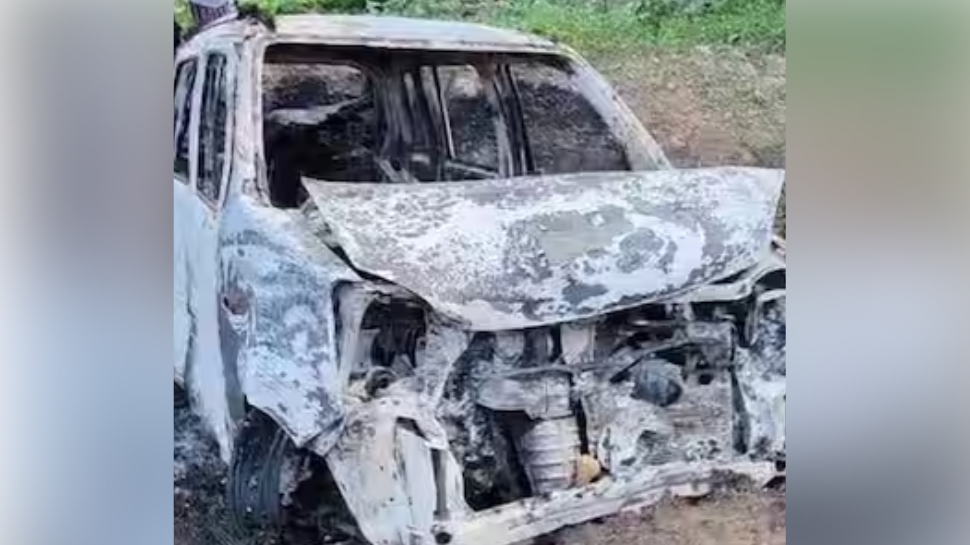 Burnt Car and Body found: അഞ്ചലിൽ കാർ കത്തിയ നിലയിൽ, കത്തിക്കരിഞ്ഞ മൃതദേഹവും കണ്ടെടുത്തു; അന്വേഷണമാരംഭിച്ച് പൊലീസ് Burnt Car and Body found: അഞ്ചലിൽ കാർ കത്തിയ നിലയിൽ, കത്തിക്കരിഞ്ഞ മൃതദേഹവും കണ്ടെടുത്തു; അന്വേഷണമാരംഭിച്ച് പൊലീസ്