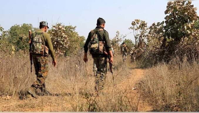 Maoist Encounter in Chhattisgarh: ഛത്തീസ്ഗഢിൽ ഏറ്റുമുട്ടൽ; നാല് മാവോയിസ്റ്റുകളെ സുരക്ഷാ സേന വധിച്ചു