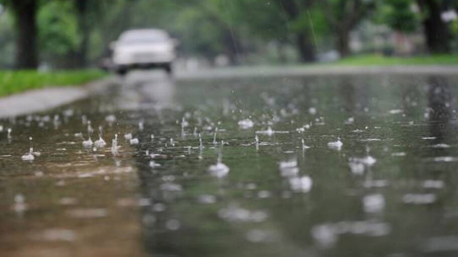 Kerala Rain Alert: സംസ്ഥാനത്ത് ഇന്ന് മഴയ്ക്ക് സാധ്യത; 10 ജില്ലകളിൽ മുന്നറിയിപ്പ്! 