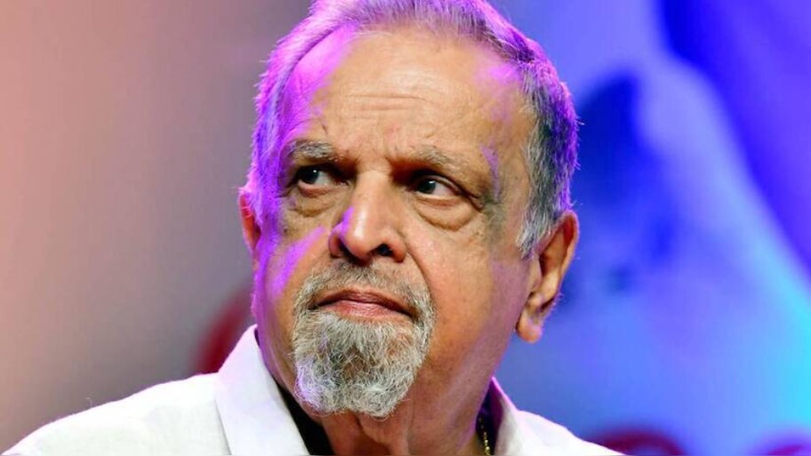 P Jayachandran Funeral: പി ജയചന്ദ്രൻ ഇനി ഓർമ്മ; ഭാവ​ഗായകന് യാത്രാമൊഴിയേകി കേരളം