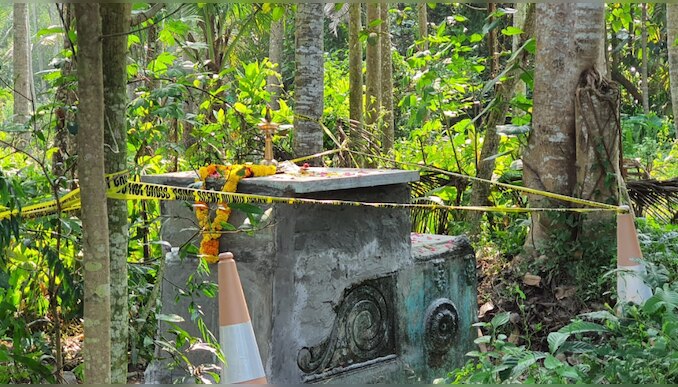 Neyyattinkara Samadhi Case: നെയ്യാറ്റിൻകര സമാധി കേസ്; ഗോപൻ സ്വാമിയെ കാണാനില്ലെന്ന് പരാതി നൽകി അയൽവാസി