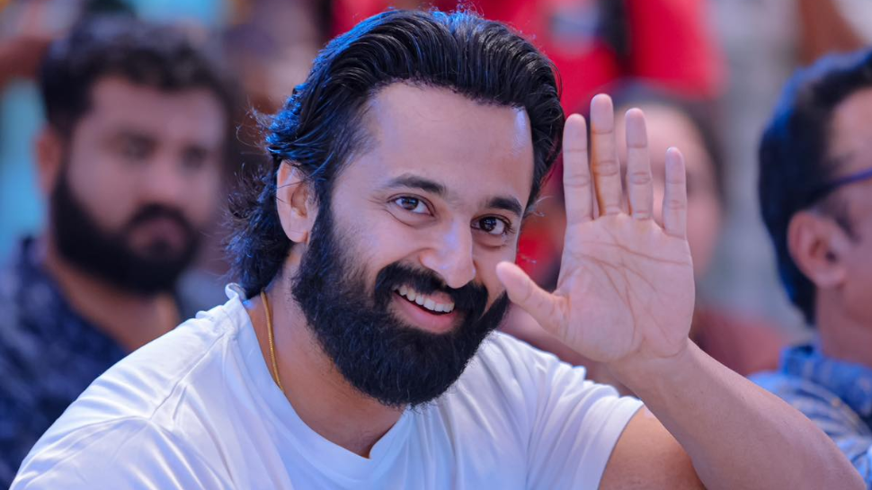 Unni Mukundan: 'വളരെ ബുദ്ധിമുട്ടേറിയ തീരുമാനം', 'അമ്മ' ട്രഷറർ സ്ഥാനം ഒഴിയുന്നുവെന്ന് ഉണ്ണി മുകുന്ദൻ; കാരണം ഇതാണ് Unni Mukundan: 'വളരെ ബുദ്ധിമുട്ടേറിയ തീരുമാനം', 'അമ്മ' ട്രഷറർ സ്ഥാനം ഒഴിയുന്നുവെന്ന് ഉണ്ണി മുകുന്ദൻ; കാരണം ഇതാണ്