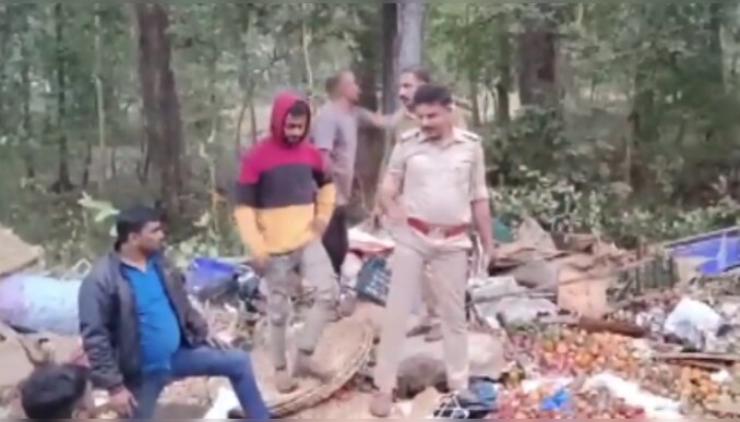 Karnataka Lorry Accident: കർണാടകയിൽ ലോറി മറിഞ്ഞ് 10 മരണം; 15 പേർക്ക് പരിക്ക്, അപകട കാരണം ഡ്രൈവറുടെ അശ്രദ്ധ