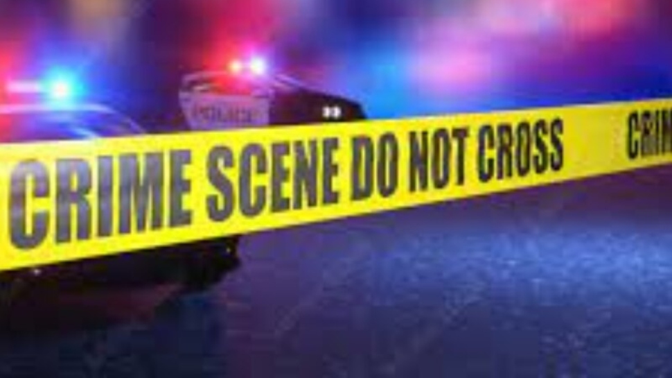 Crime News: ഒരുമിച്ച് താമസിച്ച പെണ്കുട്ടിയെ കൊലപ്പെടുത്തി മൃതദേഹം സ്യൂട്ട്കേസിലാക്കി കത്തിച്ച് കാമുകൻ Crime News: ഒരുമിച്ച് താമസിച്ച പെണ്കുട്ടിയെ കൊലപ്പെടുത്തി മൃതദേഹം സ്യൂട്ട്കേസിലാക്കി കത്തിച്ച് കാമുകൻ
