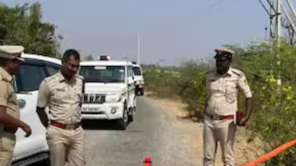 Human Sacrifice: 'മനുഷ്യക്കുരുതി നടത്തി ആ രക്തം മാരമ്മയ്ക്ക് സമര്‍പ്പിക്കണം, പരശുരംപുരയിലെ നിധി ലഭിക്കും'; ചെരുപ്പുകുത്തിയെ കൊന്നു, യുവാവും ജ്യോത്സ്യനും അറസ്റ്റിൽ