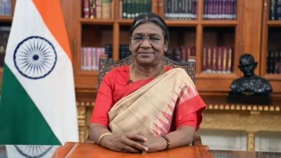 President's Rule in Manipur: 'സമവായമായില്ല', മണിപ്പൂരിൽ രാഷ്ട്രപതി ഭരണം ഏർപ്പെടുത്തി; വിജ്ഞാപനമിറക്കി രാഷ്ട്രപതി ഭവൻ President's Rule in Manipur: 'സമവായമായില്ല', മണിപ്പൂരിൽ രാഷ്ട്രപതി ഭരണം ഏർപ്പെടുത്തി; വിജ്ഞാപനമിറക്കി രാഷ്ട്രപതി ഭവൻ