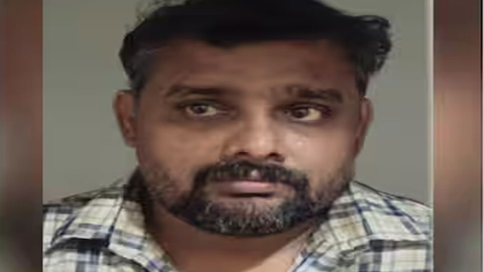Sexual Assault: കുറുപ്പംപടിയിൽ സഹോദരിമാർ പീഡിത്തിനിരയായതായി പരാതി; അമ്മയുടെ ആൺസുഹൃത്ത് പിടിയിൽ Sexual Assault: കുറുപ്പംപടിയിൽ സഹോദരിമാർ പീഡിത്തിനിരയായതായി പരാതി; അമ്മയുടെ ആൺസുഹൃത്ത് പിടിയിൽ
