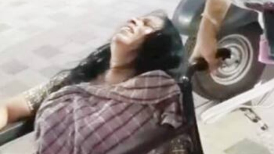 Crime News: കുക്കറിന്‍റെ അടപ്പുകൊണ്ട് അമ്മയെ ആക്രമിച്ചു; ബാലുശ്ശേരിയിൽ മകനും മരുമകള്‍ക്കുമെതിരെ കേസെടുത്തു