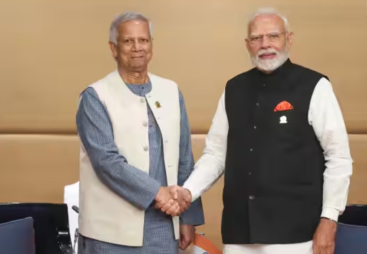 Modi Meets Yunus: ബാങ്കോക്കില് കൂടിക്കാഴ്ച നടത്തി മോദിയും യൂനുസും Modi Meets Yunus: ബാങ്കോക്കില് കൂടിക്കാഴ്ച നടത്തി മോദിയും യൂനുസും