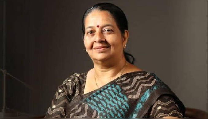 Uma Thomas MLA: 'ദിവ്യ ഉണ്ണി വിളിക്കാൻ പോലും തയാറായില്ല; മണ്ണപ്പം ഉണ്ടാക്കുന്നതുപോലെ ആയിരുന്നു സ്റ്റേജ്'; ഉമ തോമസ് എംഎൽഎ