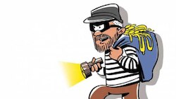 Theft Case: കള്ളൻ കപ്പലിൽ തന്നെ! വീട്ടിൽ നിന്ന് 15 പവൻ മോഷ്ടിച്ചത് ഭർത്താവ് തന്നെ..!
