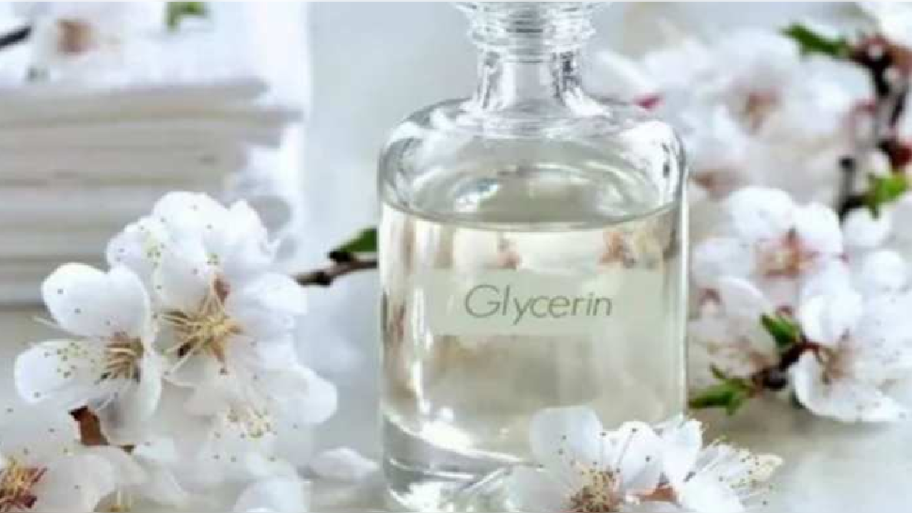 Glycerine For Hair : മുടിയുടെ ആരോഗ്യത്തിന് ഗ്ലിസറിന്‍ നല്ലതോ? അറിഞ്ഞിരിക്കാം ഇവ