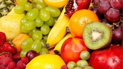 Healthy Fruits: ഇത്രയും ഗുണങ്ങളോ; വെറും വയറ്റിലും കഴിക്കാന്‍ ബെസ്റ്റാണ്! അറിഞ്ഞിരിക്കാം ഇവ
