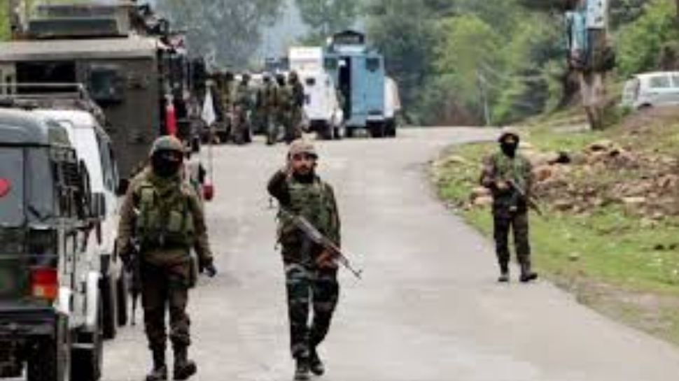 Terrorist Attack: ജമ്മു കശ്മീരിൽ വിനോദസഞ്ചാരികൾക്ക് നേരെ ഭീകരാക്രമണം; ഒരു മരണം, 7 പേര്ക്ക് പരിക്ക് Terrorist Attack: ജമ്മു കശ്മീരിൽ വിനോദസഞ്ചാരികൾക്ക് നേരെ ഭീകരാക്രമണം; ഒരു മരണം, 7 പേര്ക്ക് പരിക്ക്