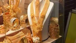 Kerala Gold Rate: കൂടിയത് പോലെ തന്നെ താഴേക്കിറങ്ങി; സ്വർണവിലയിലെ ഇന്നത്തെ മാറ്റം ഇങ്ങനെ..!