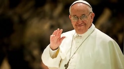 Pope Francis Funeral: ഫ്രാൻസിസ് മാർപ്പാപ്പയെ കാണാൻ വത്തിക്കാനിലേക്ക് വിശ്വാസികളുടെ പ്രവാഹം; പൊതു ദർശനം തുടരുന്നു