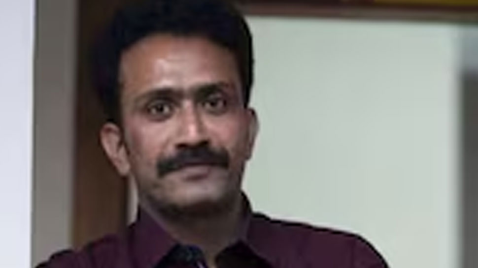 Hybrid Cannabis Case: ഹൈബ്രിഡ് കഞ്ചാവ് കേസ്: ഷൈൻ ടോം ചാക്കോ ചോദ്യം ചെയ്യലിന് ഹാജരായി Hybrid Cannabis Case: ഹൈബ്രിഡ് കഞ്ചാവ് കേസ്: ഷൈൻ ടോം ചാക്കോ ചോദ്യം ചെയ്യലിന് ഹാജരായി