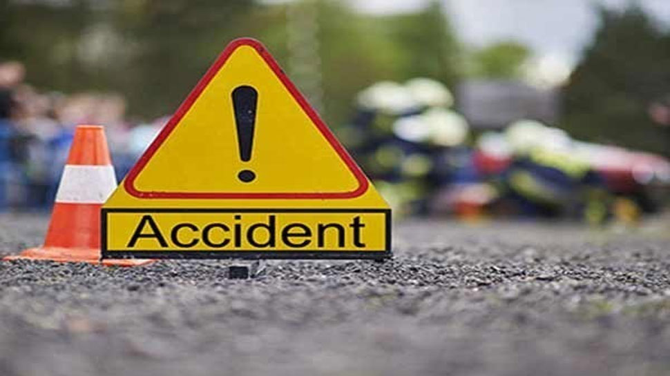 Raipur Accident: ഛത്തീസ്ഗഢിൽ ട്രക്കും ട്രെയിലർ ലോറിയും കൂട്ടിയിടിച്ച് അപകടം; 13 മരണം, നിരവധിപേർക്ക് പരിക്ക് Raipur Accident: ഛത്തീസ്ഗഢിൽ ട്രക്കും ട്രെയിലർ ലോറിയും കൂട്ടിയിടിച്ച് അപകടം; 13 മരണം, നിരവധിപേർക്ക് പരിക്ക്