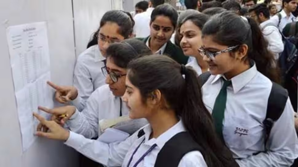 CBSE Results 2025: സിബിഎസ്ഇ ഫലത്തിനായി കാത്തിരിക്കുകയാണോ? പാസാകാൻ എത്ര വേണം? അറിഞ്ഞിരിക്കേണ്ട ചില കാര്യങ്ങൾ ഇതാ... CBSE Results 2025: സിബിഎസ്ഇ ഫലത്തിനായി കാത്തിരിക്കുകയാണോ? പാസാകാൻ എത്ര വേണം? അറിഞ്ഞിരിക്കേണ്ട ചില കാര്യങ്ങൾ ഇതാ...