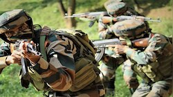 J&K Encounter: പുൽവാമയിൽ ഏറ്റുമുട്ടൽ; 3 ഭീകരവാദികളെ സൈന്യം വധിച്ചു
