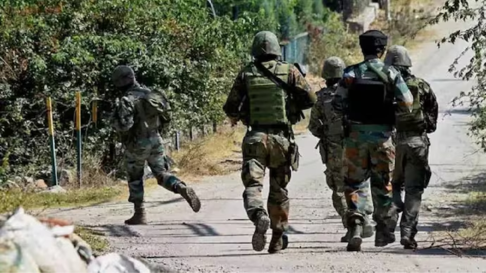 Landmine Blast in Poonch: പൂഞ്ചിൽ കുഴി ബോംബ് പൊട്ടിത്തെറിച്ചു; ജവാന് പരിക്ക്, ചികിത്സയിൽ Landmine Blast in Poonch: പൂഞ്ചിൽ കുഴി ബോംബ് പൊട്ടിത്തെറിച്ചു; ജവാന് പരിക്ക്, ചികിത്സയിൽ