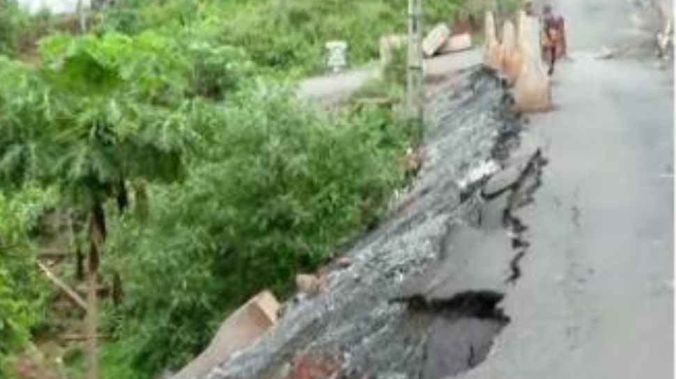 National Highway: കേരളത്തിലെ ദേശീയപാത നിർമാണത്തിലെ വീഴ്ച; അന്വേഷണത്തിന് മൂന്നംഗ സംഘം National Highway: കേരളത്തിലെ ദേശീയപാത നിർമാണത്തിലെ വീഴ്ച; അന്വേഷണത്തിന് മൂന്നംഗ സംഘം