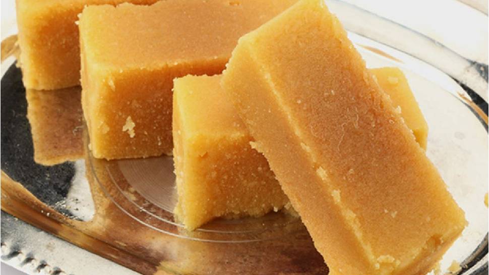 Mysore Pak: ഈ 'പാക്ക്' ന് പാകിസ്താനുമായി ബന്ധമുണ്ടോ? ഇനി മൈസൂർ പാക്ക് അല്ല, 'മൈസൂർ ശ്രീ' Mysore Pak: ഈ 'പാക്ക്' ന് പാകിസ്താനുമായി ബന്ധമുണ്ടോ? ഇനി മൈസൂർ പാക്ക് അല്ല, 'മൈസൂർ ശ്രീ'