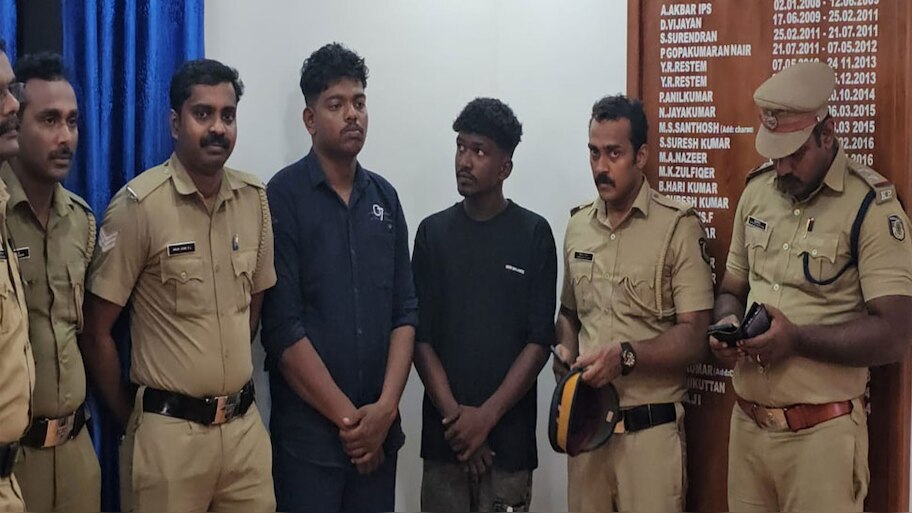 Robbery News: ബൈക്കിൽ കറങ്ങി നടന്ന് പെട്രോൾ പമ്പുകളിൽ നിന്ന് പണം കവരുന്ന സംഘത്തിലെ രണ്ടുപേർ അറസ്റ്റിൽ