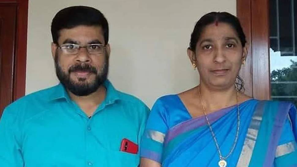 Kannur News: കണ്ണൂരിൽ ദമ്പതികളെ തൂങ്ങിമരിച്ച നിലയിൽ കണ്ടെത്തി; കടബാധ്യതയെ തുടർന്നെന്ന് സംശയം Kannur News: കണ്ണൂരിൽ ദമ്പതികളെ തൂങ്ങിമരിച്ച നിലയിൽ കണ്ടെത്തി; കടബാധ്യതയെ തുടർന്നെന്ന് സംശയം