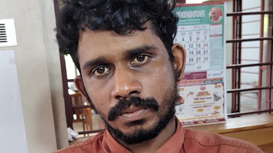 Crime News: നെട്ടൂരിൽ കുട്ടികൾക്ക് നേരെ ന​ഗ്നതാ പ്രദർശനം, തട്ടിക്കൊണ്ടുപോകാനും ശ്രമം; പ്രതി പിടിയിൽ