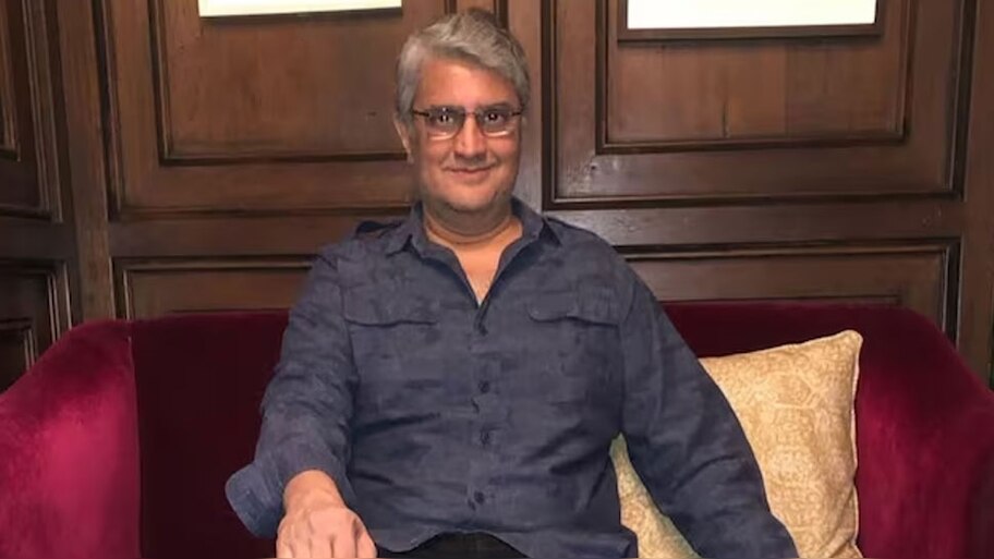 Filmmaker Manish Gupta: ശമ്പളം ചോദിച്ച ഡ്രൈവറെ കുത്തി പരിക്കേൽപ്പിച്ച് സംവിധായകൻ മനീഷ് ​ഗുപ്ത; കേസെടുത്ത് പോലീസ്
