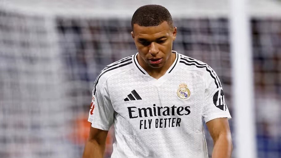 Mbappe Admitted To Hospital: രോഗം മൂർച്ഛിച്ചു; ഫുട്ബോൾ താരം എംബാപ്പെയെ ആശുപത്രിയിൽ പ്രവേശിപ്പിച്ചു
