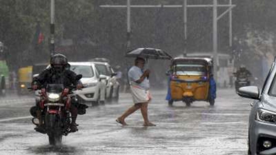Rain Alert in Kerala: സംസ്ഥാനത്ത് ശക്തമായ മഴ; നാളെ 7 ജില്ലകളിൽ യെല്ലോ അലർട്ട്