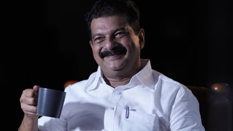 Nilambur By Election 2025: ദി അന്വര് ഫാക്ടര്... അന്വര് ഒറ്റയ്ക്ക് പിടിച്ച വോട്ടുകള്, യഥാര്ത്ഥ വിജയി ആര്? Nilambur By Election 2025: ദി അന്വര് ഫാക്ടര്... അന്വര് ഒറ്റയ്ക്ക് പിടിച്ച വോട്ടുകള്, യഥാര്ത്ഥ വിജയി ആര്?