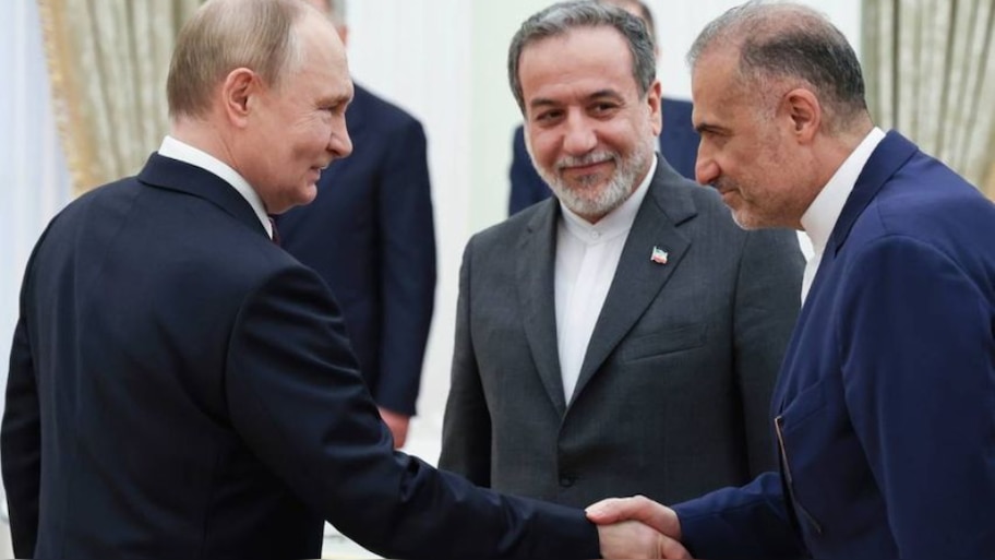 Russian President Vladimir Putin: ഇറാനെതിരായ യുഎസ് ആക്രമണത്തിന് ന്യായീകരണമില്ല; അപലപിച്ച് റഷ്യന്‍ പ്രസിഡന്റ് വ്‌ളാദിമിര്‍ പുതിൻ