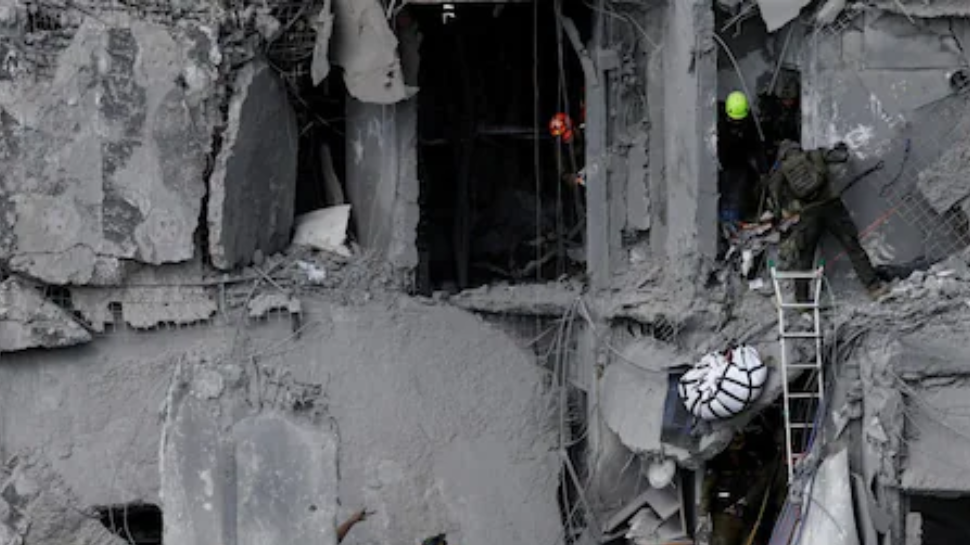 Iran - Israel Ceasefire: ഇറാൻ വെടിനിർത്തൽ കരാർ ലംഘിച്ചെന്ന് ഇസ്രയേൽ, തിരിച്ചടിക്ക് നിർദ്ദേശം; ആരോപണം നിഷേധിച്ച് ഇറാൻ Iran - Israel Ceasefire: ഇറാൻ വെടിനിർത്തൽ കരാർ ലംഘിച്ചെന്ന് ഇസ്രയേൽ, തിരിച്ചടിക്ക് നിർദ്ദേശം; ആരോപണം നിഷേധിച്ച് ഇറാൻ