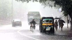 അതിശക്തമായ മഴ; മൂന്ന് ജില്ലകളിൽ നാളെ അവധി