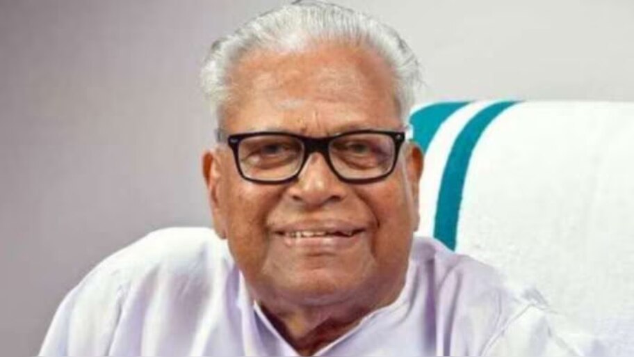 VS Achuthanandan Health Updates: വി.എസ്. അച്യുതാനന്ദന്റെ നില ഗുരുതരം; രക്തസമ്മർദവും വൃക്കകളുടെ പ്രവർത്തനവും സാധാരണനിലയിലായില്ലെന്ന് മെഡിക്കൽ ബുള്ളറ്റിൻ