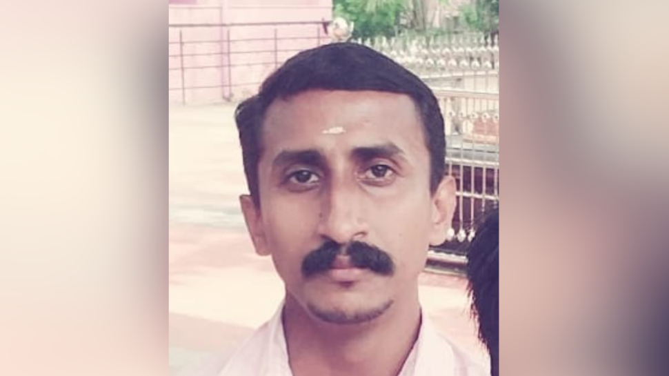 Father Killed Son Commits Suicide: തൊടുപുഴയിൽ ശാരീരിക വൈകല്യമുള്ള മകനെ കൊന്ന് പിതാവ് ജീവനൊടുക്കി Father Killed Son Commits Suicide: തൊടുപുഴയിൽ ശാരീരിക വൈകല്യമുള്ള മകനെ കൊന്ന് പിതാവ് ജീവനൊടുക്കി