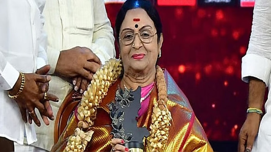 Saroja Devi Passed Away: പ്രമുഖ തെന്നിന്ത്യൻ നടി സരോജ ദേവി അന്തരിച്ചു