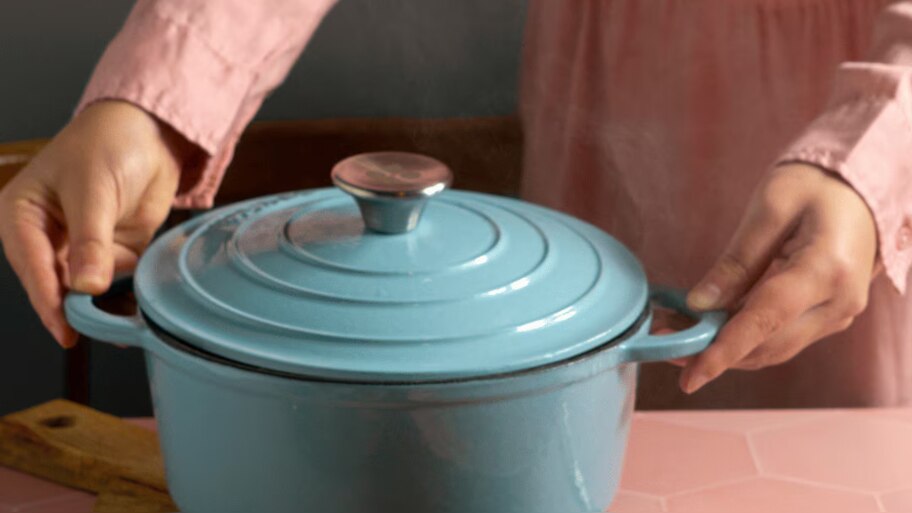 Kitchen Tips: അടുക്കളയിൽ ഓട്ടപ്പാച്ചിലാണോ? ഈ ടിപ്സ് പരീക്ഷിക്കൂ! സമയം ലാഭം, വൃത്തി ഉറപ്പ്