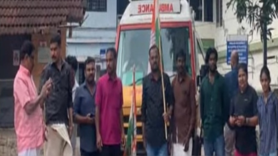 Patient Died On Congress Protest: ആംബുലൻസ് തടഞ്ഞ് കോൺഗ്രസിന്റെ സമരം; രോഗി മരിച്ചു